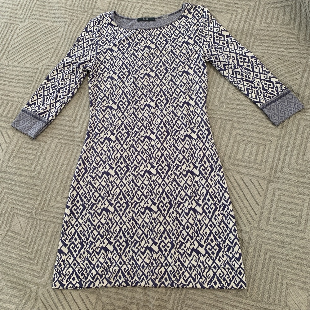 Dress - Picture 2 of 2